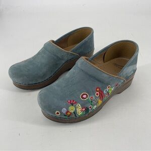 Dansko Floral Embroidered Teal Clogs Size 38  US 7.5-8